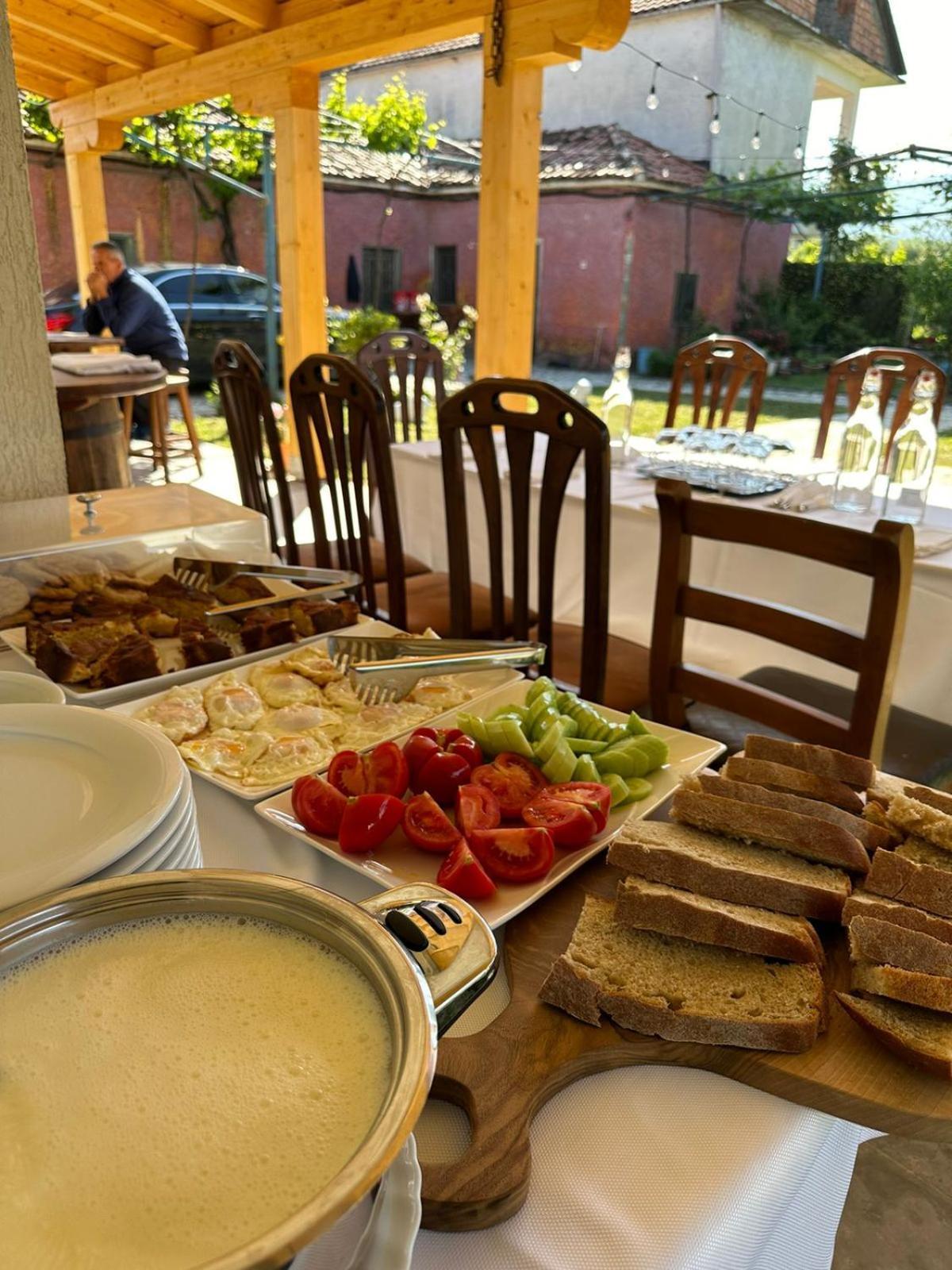 Guesthouse Marku - Mrizi I Zanave Fishte 외부 사진